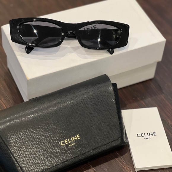 CELINE SUNGLASSES . 2023 - Picture 5 of 7